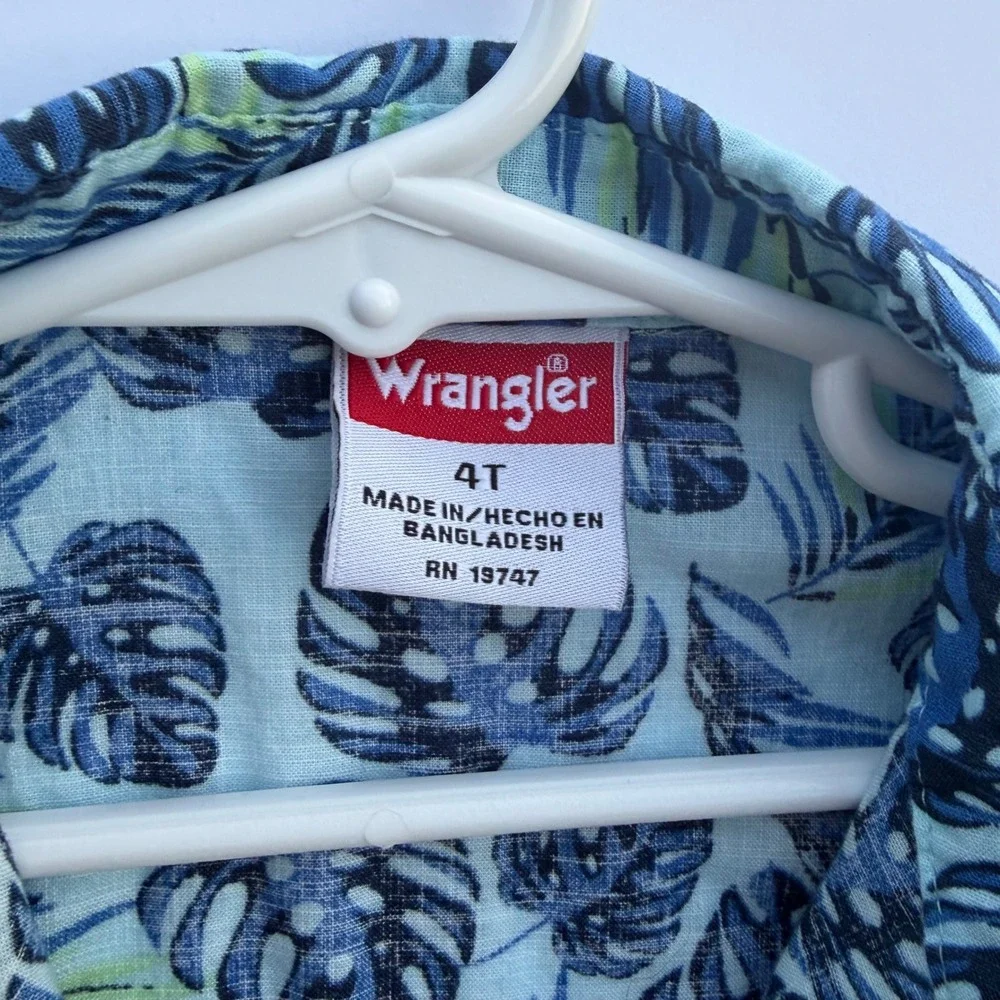 Wrangler Boys 4T Tropical Monstera Leaf Button Down Shirt Blue Green W25S2385THA